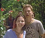 Francoise (Virginie Ledoyen) s Richard (Leonardo Di Caprio)